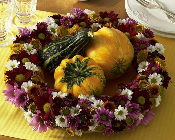 fall table decorations and centerpieces, thanksgiving decorating ideas