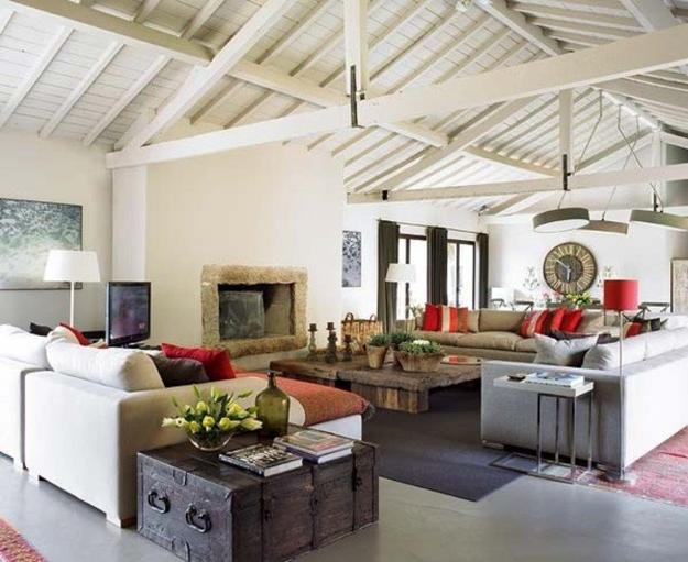 33 Modern Interior Decorating Ideas Bringing Vintage Style With Chests And Trunks