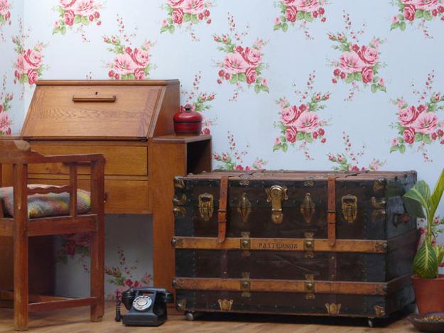 33 Modern Interior Decorating Ideas Bringing Vintage Style with Chests and  Trunks