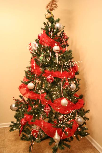 Fun Christmas Tree Decorating With Colorful Ribbons