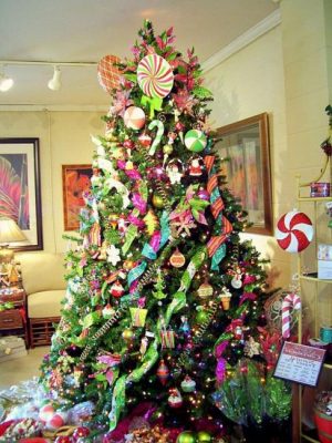 Christmas Tree Decoration Blending Purple and Pink Colors into Winter ...