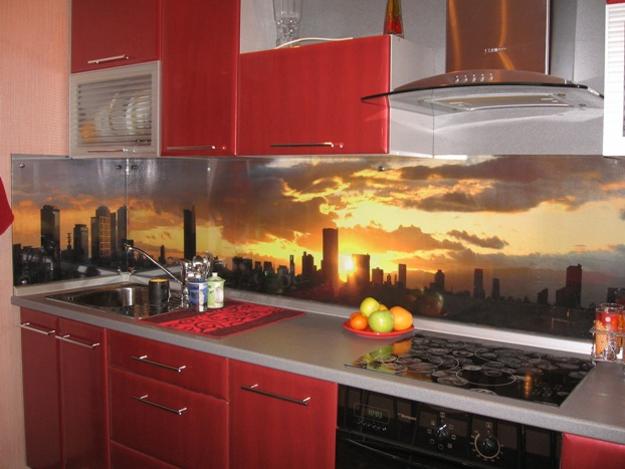 Colorful Glass Backsplash Ideas Adding Digital Prints to Modern Kitchen