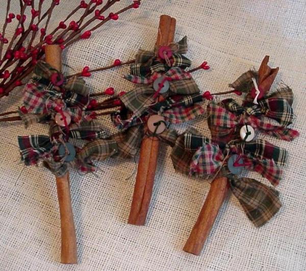 30 Handmade Christmas Decorations With Cinnamon Sticks Adding Seasonal Aroma To Green Holiday Decor
