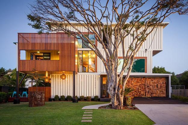 cargo container house design with graffiti artworks for wall decoration