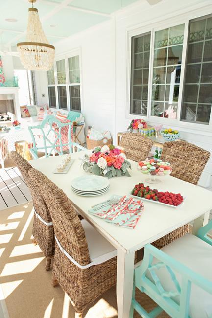 outdoor rooms, dining table and chairs, table decoration