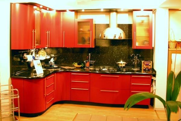 https://www.lushome.com/wp-content/uploads/2014/05/contemporary-kitchen-cabinets-red-color-23.jpg