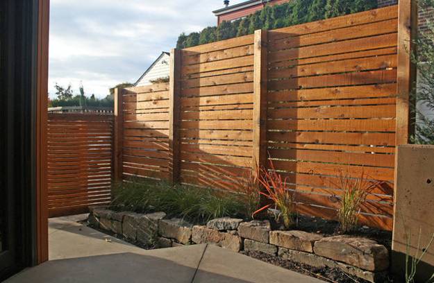 25 Beautiful Fence Designs to Improve and Accentuate Yard ...