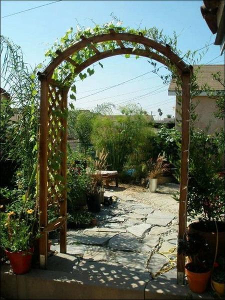 15 Beautiful Wooden Arches Creating Romantic Garden Design