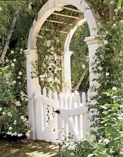 15 Beautiful Wooden Arches Creating Romantic Garden Design