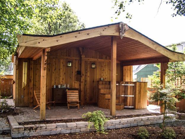 22 Outdoor Living Spaces with Jacuzzi Tubs and Beautiful 