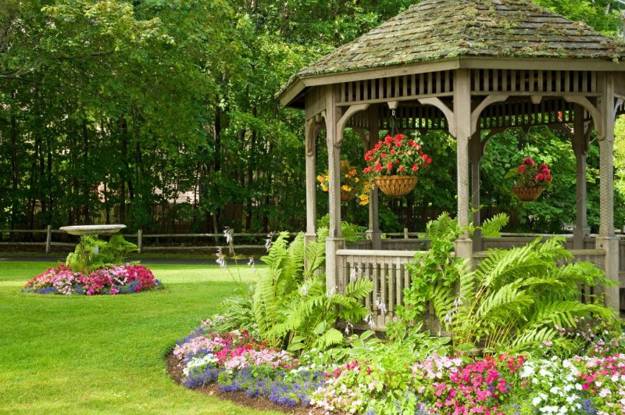 backyard landscaping ideas, wooden pergolas and gazebos