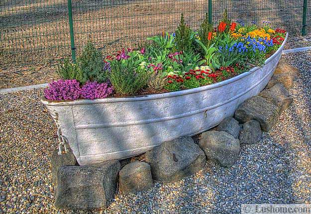 22 landscaping ideas to reuse and recycle old boats for