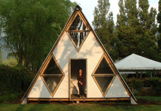 small modern house designs in triangular shape