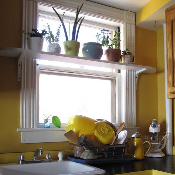 25 Creative Window Decorating Ideas with Open Shelves, Space Saving