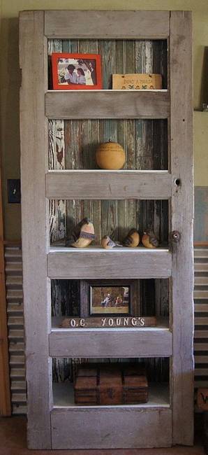 25 Ways to Reuse and Recycle Wood Doors for Shelving Units ...