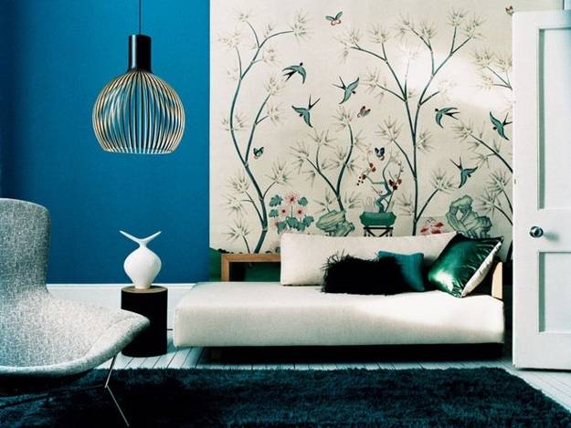 room decorating with retro wallpaper pattern and color combination