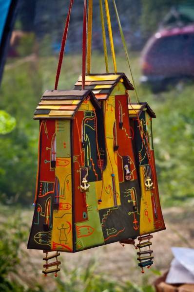 15 Smart Recycling Ideas for Making Unique Birdhouses 15 Smart Recycling Ideas for Making Unique Birdhouses