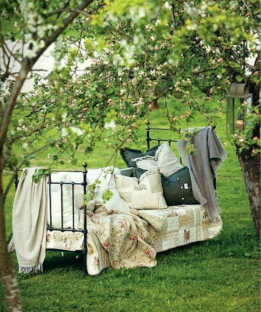 Bed outside deals