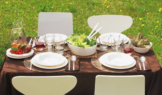 Summer Party Essentials: Furniture for Unforgettable Outdoor Gatherings