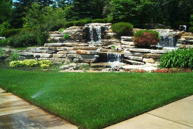 20 Spectacular Backyard Ideas, Waterfalls that Top Off ...