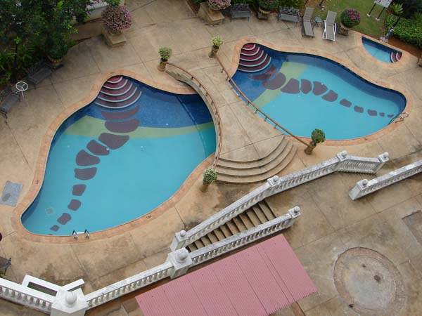 outdoor swimming pools water features 10