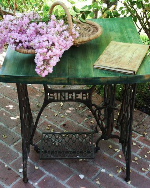 22 Reuse and Recycle Ideas to Create Small Tables with 