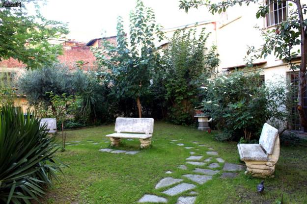 15 Small Yard Landscaping Ideas Using Imagination to Highlight Small Spaces 15 Small Yard Landscaping Ideas Using Imagination to Highlight Small Spaces