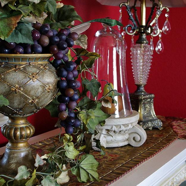 dining room decorating for fall holidays