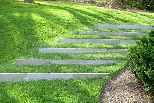 Beautiful steps on steep slope  Garden stairs, Landscape stairs, Steep  hillside landscaping