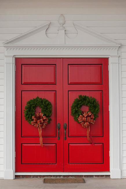 beautiful front door decorations, wreaths and garlands