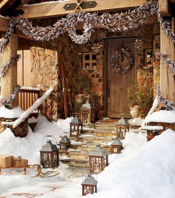 front door decoration for winter holidays