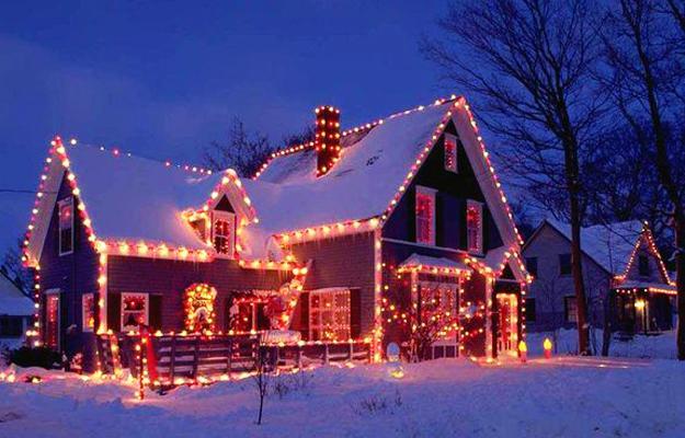 33 Dazzling Ideas for Winter Decorating with Christmas Lights