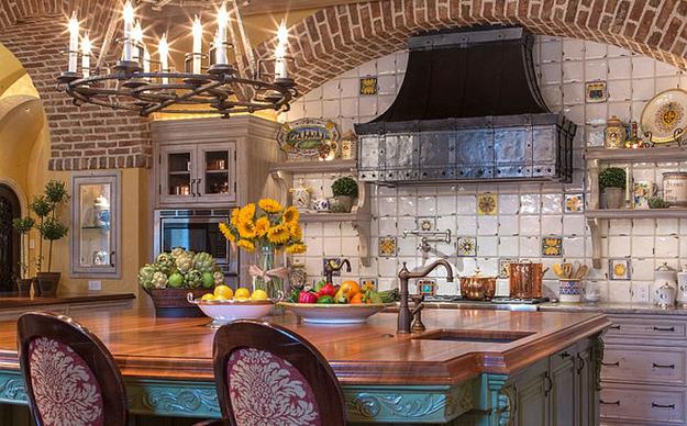 traditional kitchen interiors in classic style