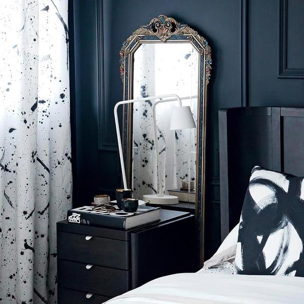 18 Stunning Black And White Bedroom Designs