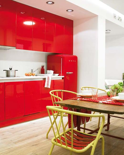 22 Ideas To Create Stunning Red And White Kitchen Design