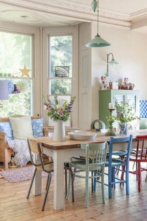 Modern Dining Room Design and Decorating in Vintage Style with Rustic Touch