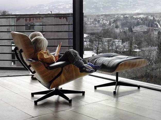 Eames Chairs Comfortable And Modern Interior Design With Designer Chairs