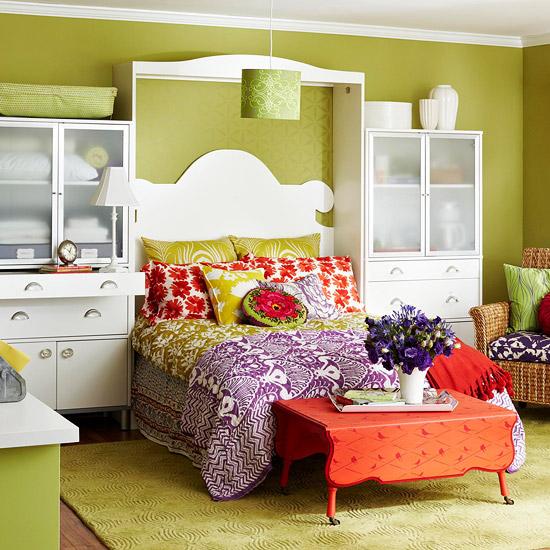 Tour Of White House Christmas Decorations 2020 Bedroom Colors / 70 DIY Christmas Decorations - Easy Christmas Decorating Ideas : Lady bird johnson opted for strands of popcorn and an eclectic mix of colors and ornaments.