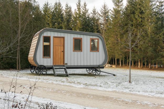 small hut exterior design, wooden cabin