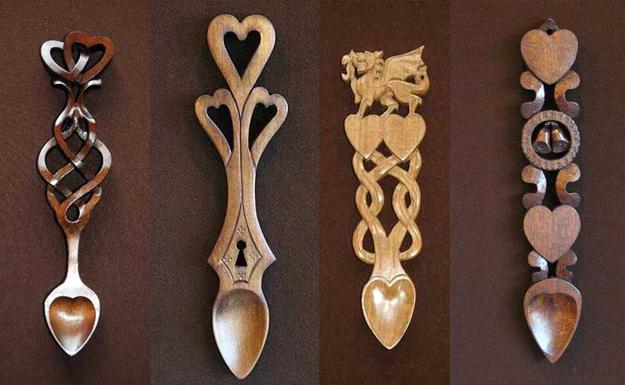 wood crafts and yard decorations made with wooden spoons