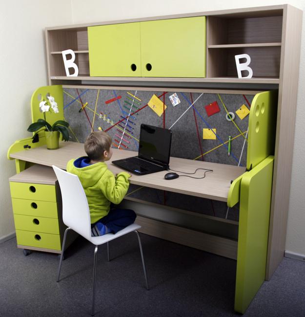 desks for children's bedroom