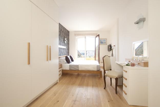 Small Bedroom Design Ideas to Help Create Beautiful and Unique Small Rooms