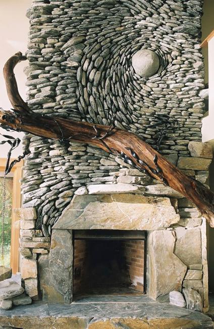 Spectacular Stone Walls Blending Ancient Art into Creative ...