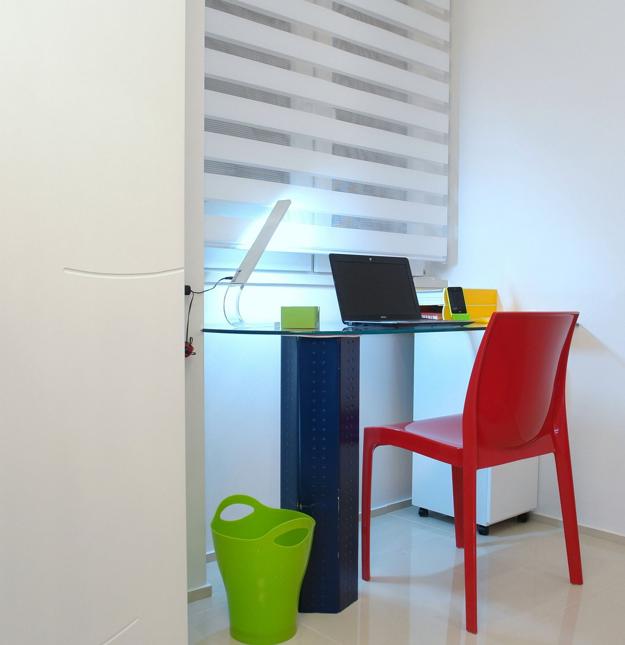 modern ideas for decorating small apartments with bright colors and geometric shapes