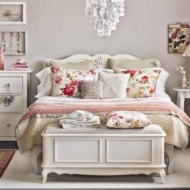 Stylish Tips for Romantic Bedroom Decorating and Good Feng ...