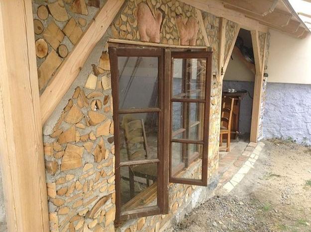 Mortgage Free Cordwood Eco Homes, Green Building Ideas