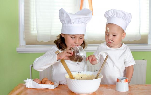 Gorgeous kids in the kitchen ideas Safe For Kids Kitchen Design Ideas To Protect Young Children