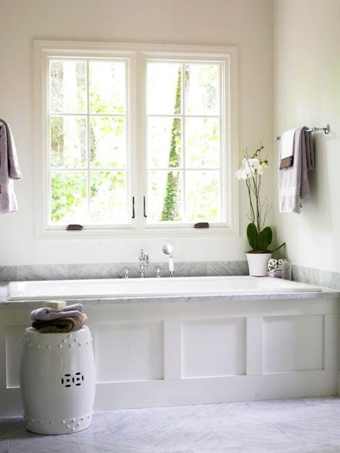 22 Wood Covering Ideas for Modern Bathroom Tubs, Adding Natural Beauty