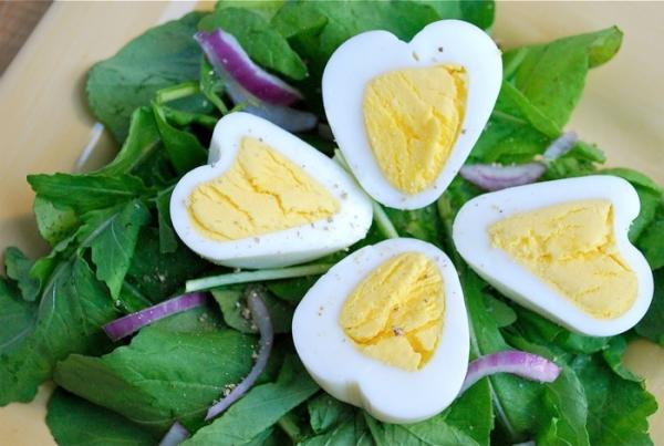 valentines day ideas to make heart shaped edible decorations with boiled eggs