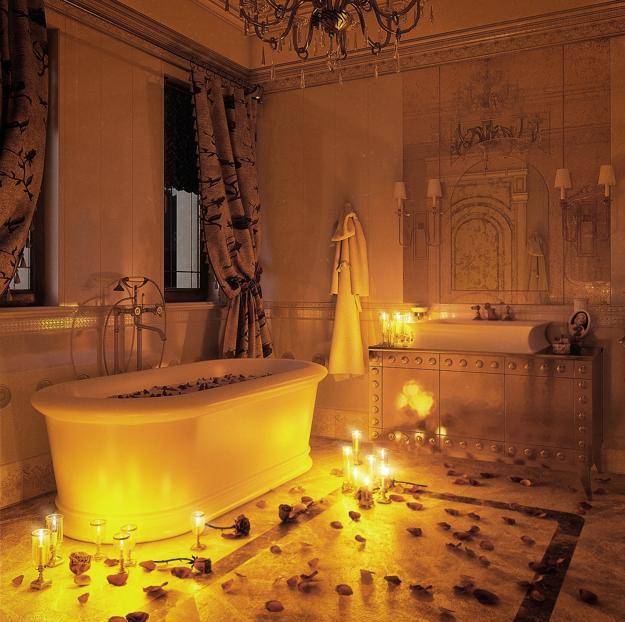 22 Sensual Valentines Day Ideas Romantic  Bathroom and Tub 